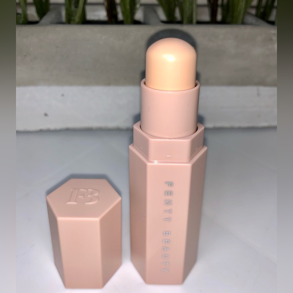 Fenty Beauty Matte Match Skinstix - Linen